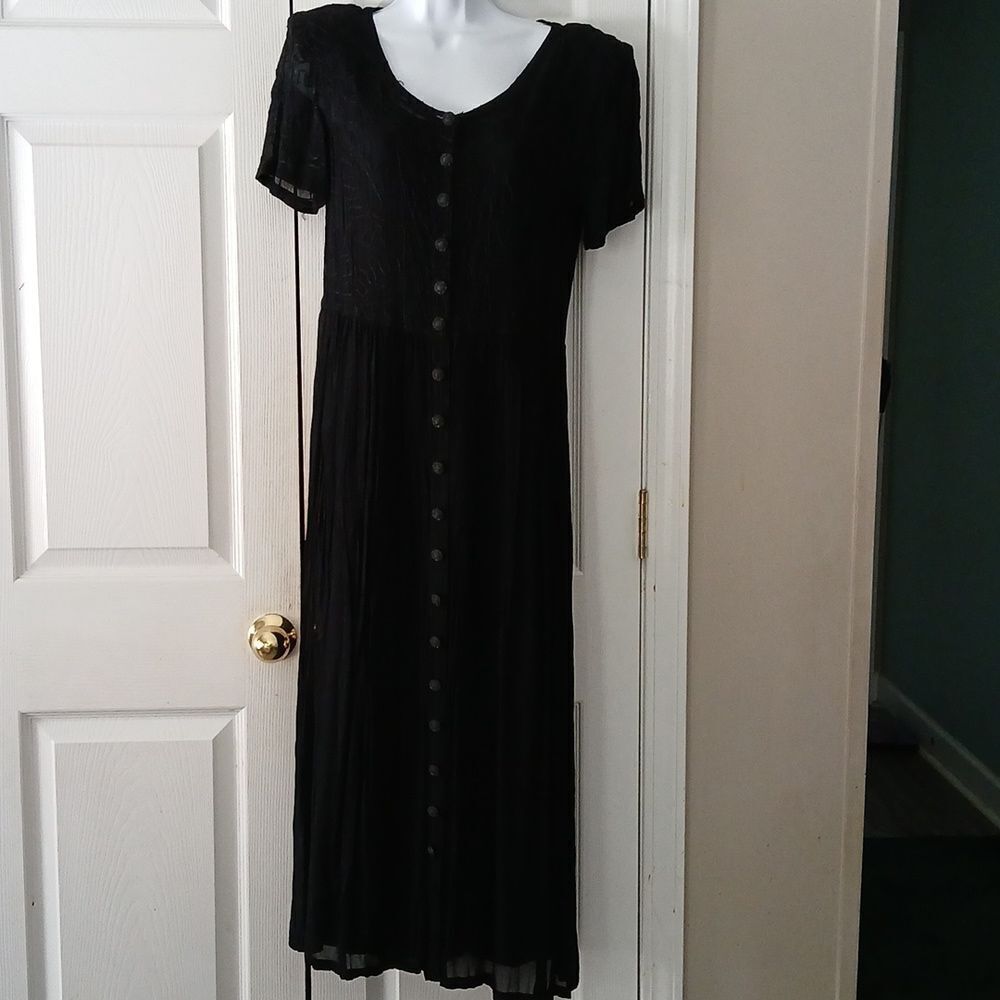 DJI  vintage  black crinkle skirting maxi dress Sz 8 NWOT